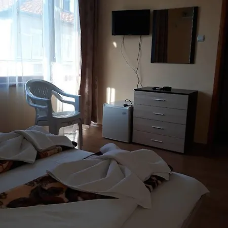 Lazur 4* Obzor