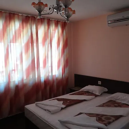 Lazur 4* Obzor