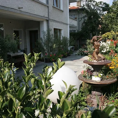 Lazur 4* Obzor