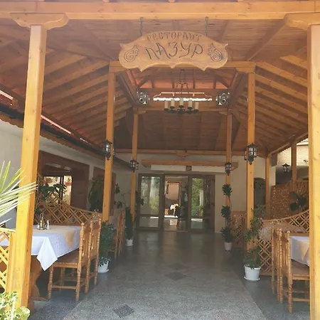 Lazur 4*